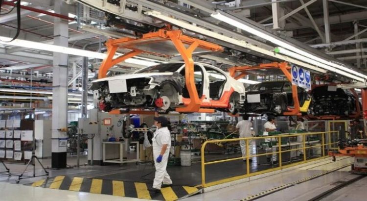Por falta de componentes, Volkswagen anuncia paro en producción de Tiguan