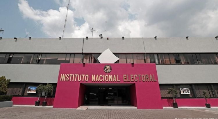 Aprueba INE medidas para acotar el proceso interno de Morena