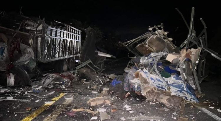 Migrantes accidentados son trasladados a Puebla