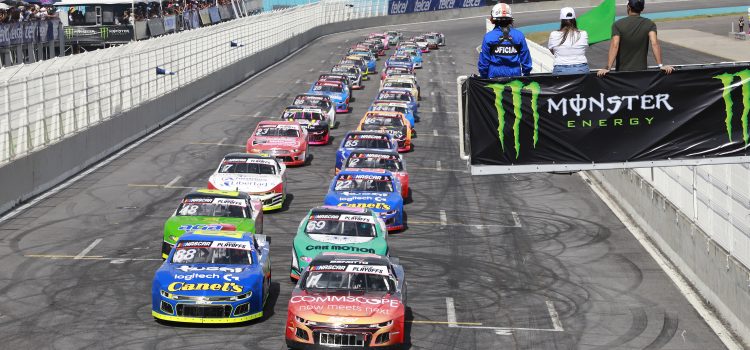 Disfrutaron miles de aficionados en Puebla semifinal de Nascar 22 Octubre 2023