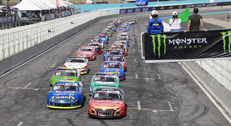 Disfrutaron miles de aficionados en Puebla semifinal de Nascar 22 Octubre 2023