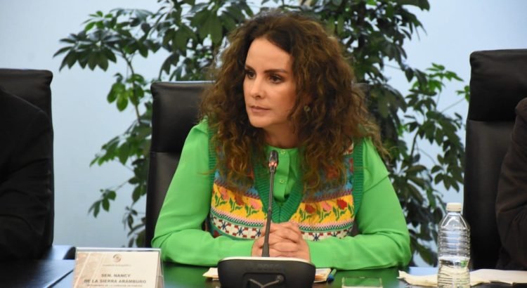 Nancy de la Sierra regresa a las filas del PRI y se anota para ser gobernadora de Puebla