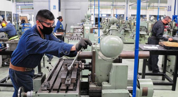 Industria en Puebla es la cuarta más baja del país