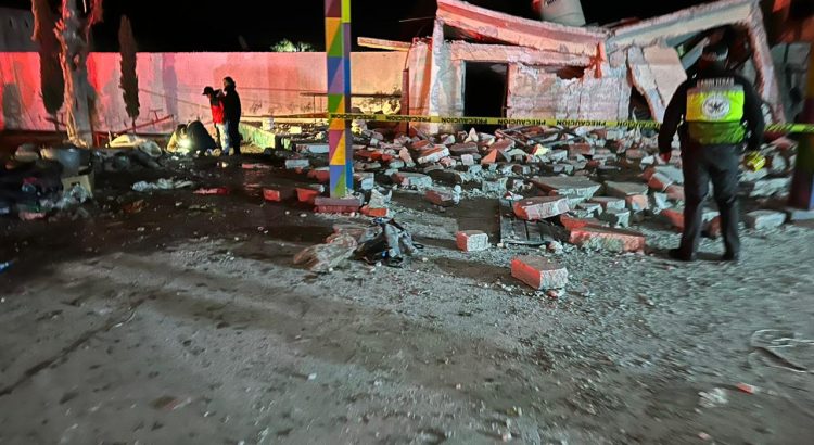 Tres muertos y más de 30 heridos luego de la explosión en una bodega con pirotecnia en Puebla