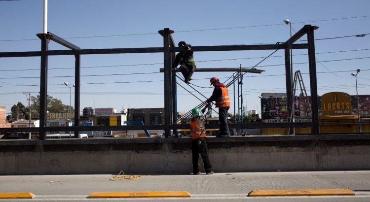 Asociaciones de Constructores en Puebla piden a ediles agilizar licitaciones