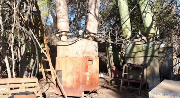 Descubren en Sonora el narcolaboratorio «más grande en la historia de México» Descubren en Sonora el narcolaboratorio «más grande en la historia de México»