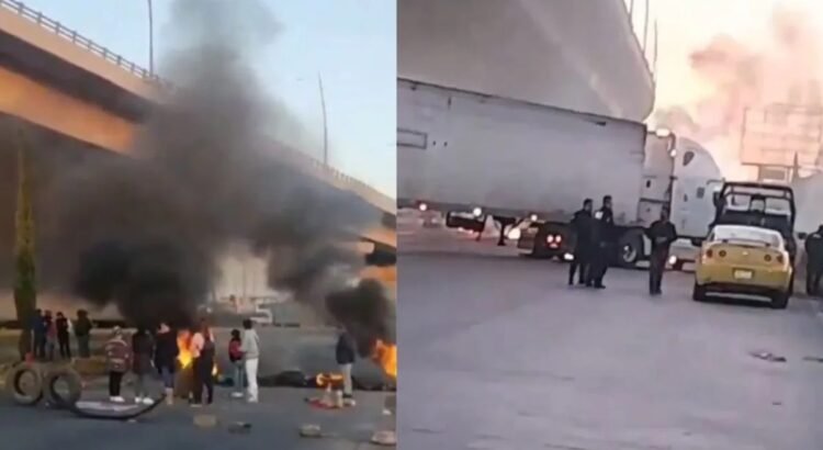 Manifestantes bloquean la autopista México-Puebla