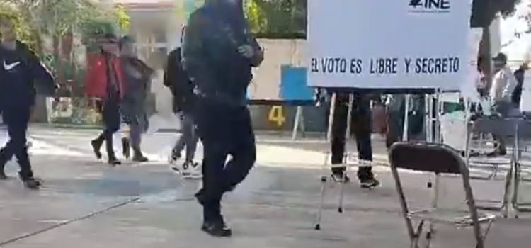 Roban paquetes electorales en casilla de Tlapanalá, Puebla