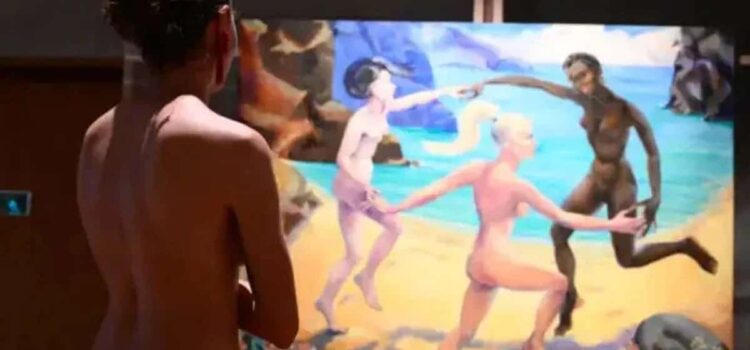 Museo inaugura exposición a la que hay que acudir desnudos