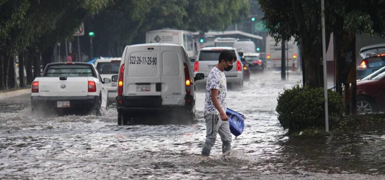 ¡No olvides tu paraguas! Pronostican lluvias fuertes para Puebla