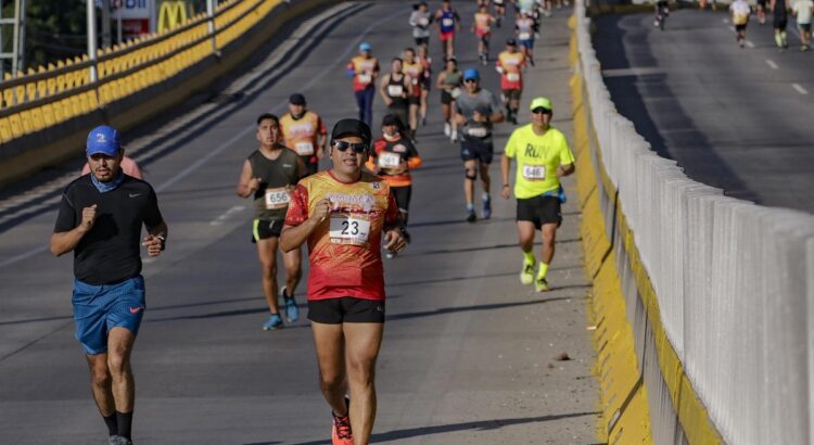 Atletas de élite se preparan en Puebla para el Maratón 2024