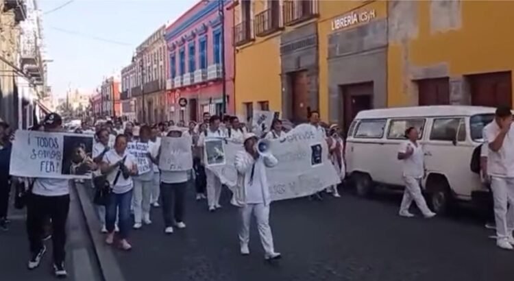 Trabajadores del IMSS exigen seguridad, tras ataque a enfermero
