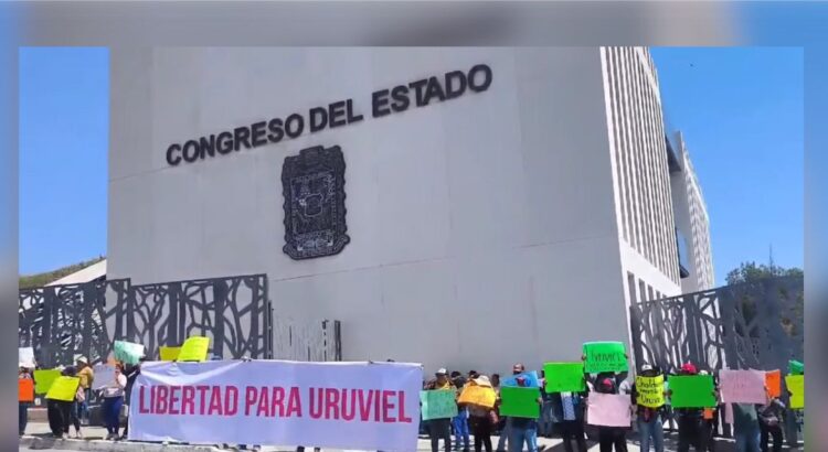 Diputados de Puebla retenidos por más de 9 horas, exigían liberación de alcaldes González Vieyra