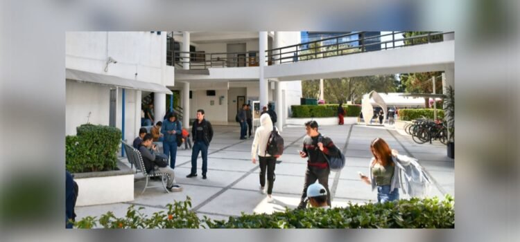 BUAP atiende demandas estudiantiles y regresa a clases presenciales