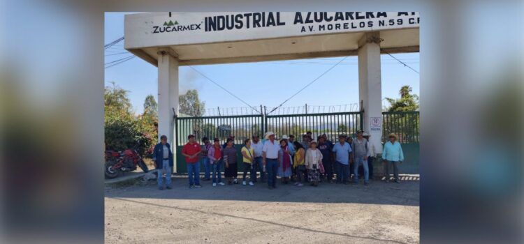 Campesinos bloquean bodega de azúcar en Puebla, exigen exportación