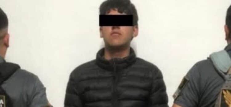 Detienen al hijo del alcalde de Ahuazotepec; cuarto edil de Puebla bajo investigación
