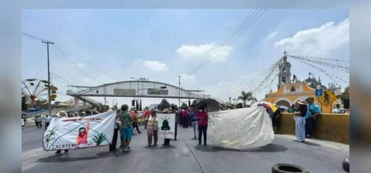 Más de 30 horas de bloqueo por pueblos originarios en Puebla