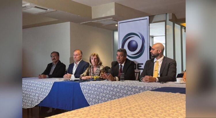 Empresarios urgen reactivación ante freno económico en Puebla