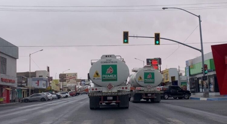 Desabasto de gasolina en Puebla por paro de pipas contratadas por Pemex