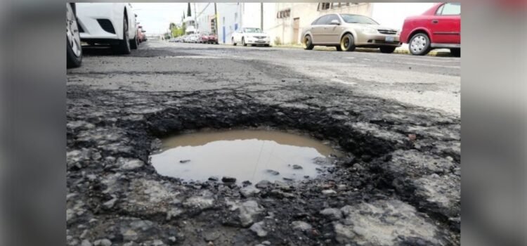 200 mil baches en Puebla: arranca programa de reparación