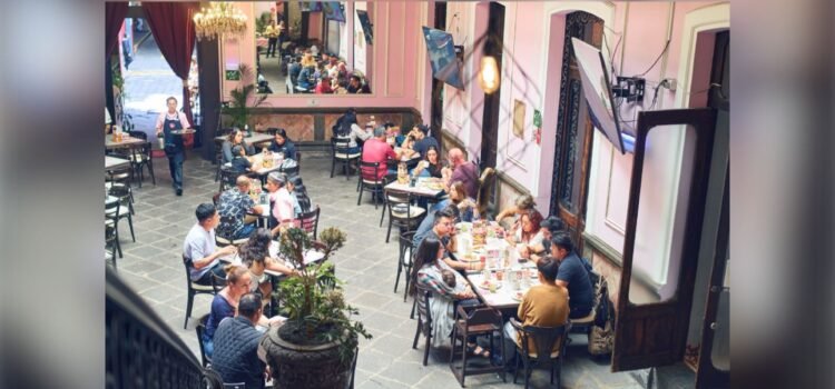 Crisis golpea al sector restaurantero en Puebla: cierran 30 negocios en cinco meses Crisis golpea al sector restaurantero en Puebla: cierran 30 negocios en cinco meses