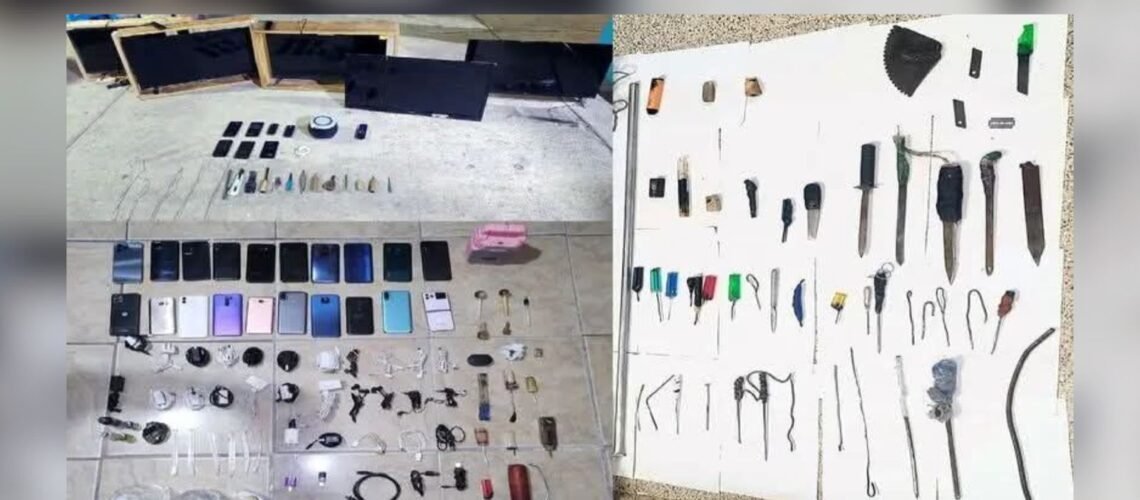 Incautan celulares y drogas en penales de Puebla