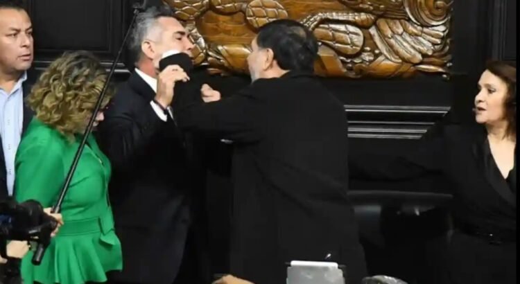 Ya salió el corrido de Alito y su pelea con Fernández Noroña
