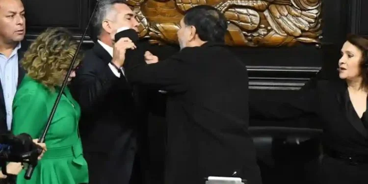 Hay tiro… Hay tiro…