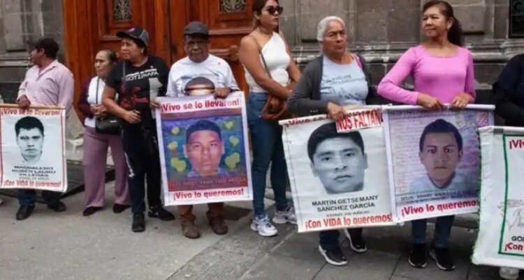 Lamentan padres de los 43 la falta de avances en investigación del caso Ayotzinapa Lamentan padres de los 43 la falta de avances en investigación del caso Ayotzinapa