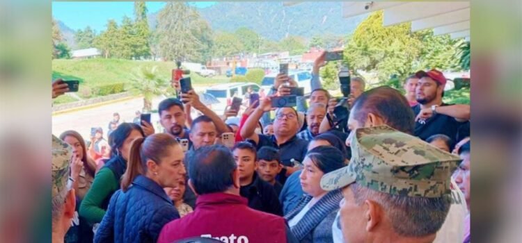 Sheinbaum reprendió al alcalde de Huauchinango por retraso en ayuda Sheinbaum reprendió al alcalde de Huauchinango por retraso en ayuda