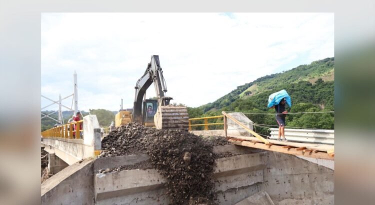 Constructoras poblanas crecen en contratos principales pese a caída general