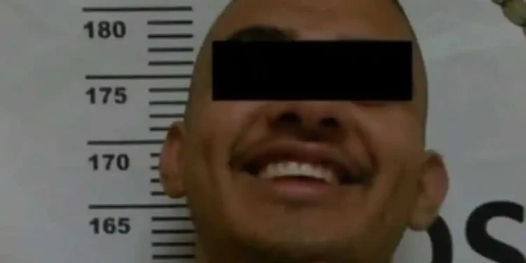 Cobró sueldo durante dos años sin presentarse ni un día a laborar Cobró sueldo durante dos años sin presentarse ni un día a laborar