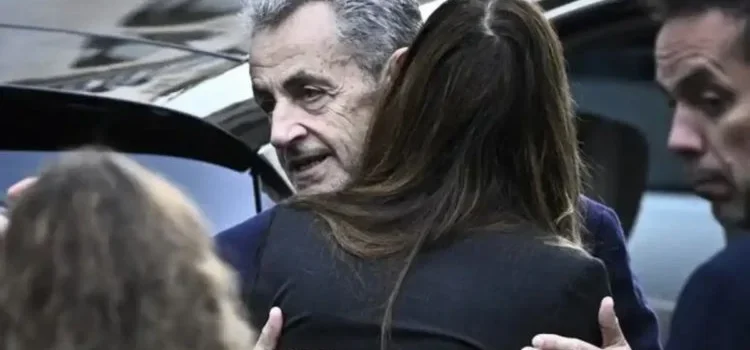 Entra Sarkozy a prisión Entra Sarkozy a prisión