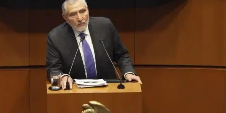 Presentan ante la FGR 37 denuncias en contra de Adán Augusto López