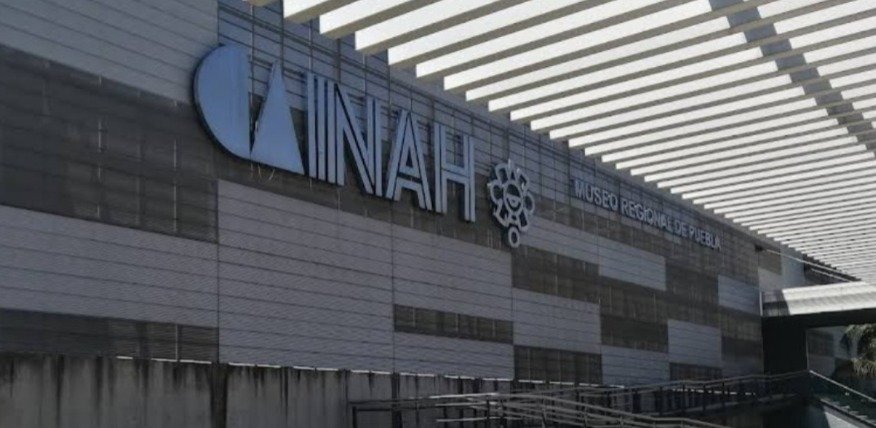 Adeudos salariales y falta de insumos golpean a personal de limpieza del INAH en Puebla